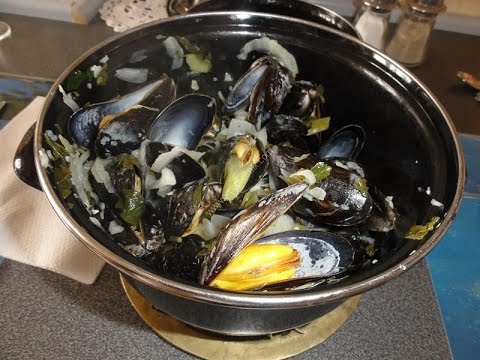 Vidéo : Recette moules marinières rapide au thermomix