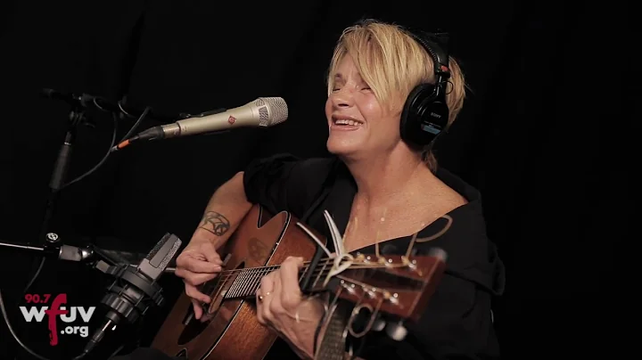 Shawn Colvin - "Sunny Came Home" (Live at WFUV)