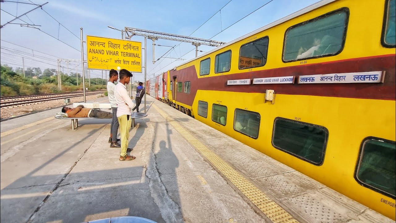 12584 Anand Vihar Lucknow Double Decker Exp Departing From Anand Vihar 12584-anand-vihar-lucknow-double-decker-exp-departing-from-anand-vihar