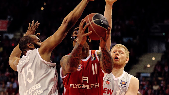 Playoff-Halbfinale Spiel 4: FC Bayern München - Brose Baskets (80:71)
