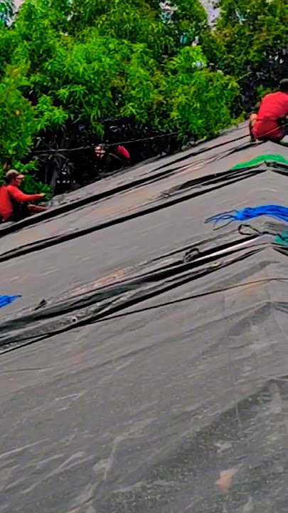 Pasang terop hajatan vs kabel listrik ngrandu part 2 #capcut #cinematic #shorts #terop #trukoleng