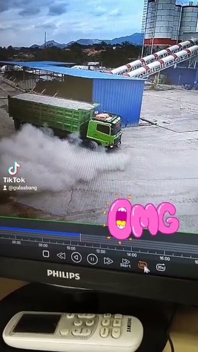 detik detik ban meletus#PT VUB