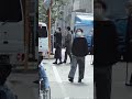 【ほっこりする一分間】自販機で手が届かない車椅子女子を見たら、あなたならどうする？ #shorts #socialexperiment #japan #kindness