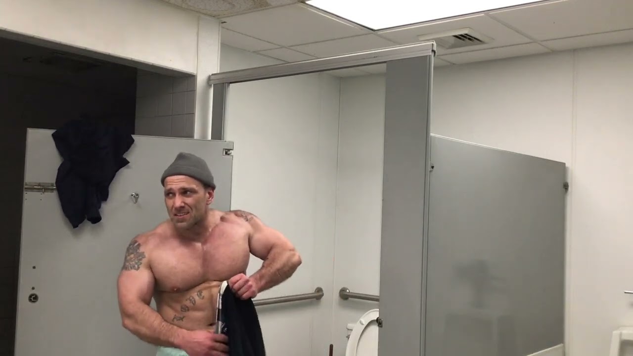 215 pounds of low T stud muffin right here