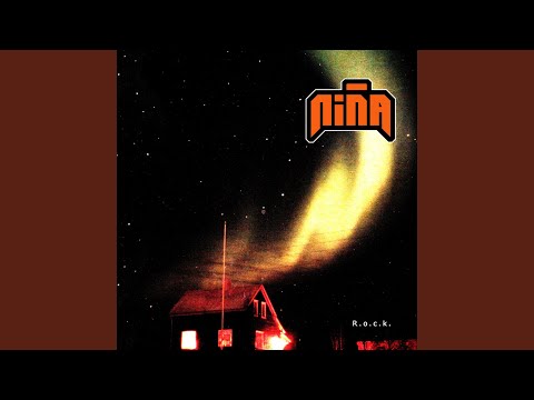 Watch the video for Arena azul