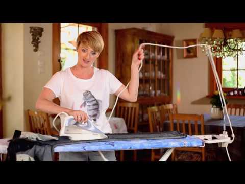 Wideo: Jak Prasować Rzeczy (dżinsy, Spódnice, T-shirty, Bieliznę Itp.) Wykonane Z Różnych Materiałów
