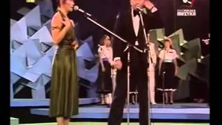 Play video: Iga Cembrzyńska i Bohdan Lazuka W siną dal Opole 79).mp4