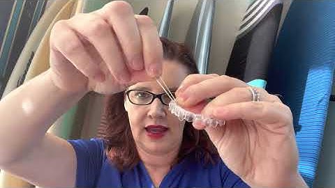 Class II and Class III Elastics with Aligners and Invisalign