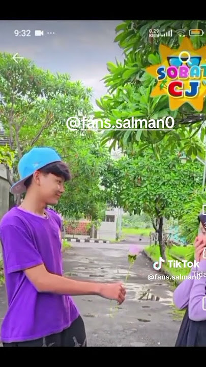 Cieeee salman kasih bunga  ke dinda