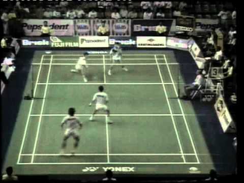 1994 Badminton Thomas Cup-Tan Kim Her & Yap Kim Hock vs Jiang Xing & Huang Zhang Zhong.wmv