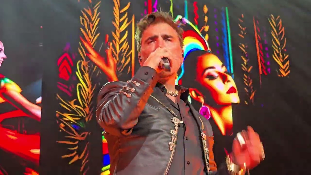 Alejandro Fernandez - Como Quien Pierde Una Estrella - Fiestas Patrias US Tour LIVE