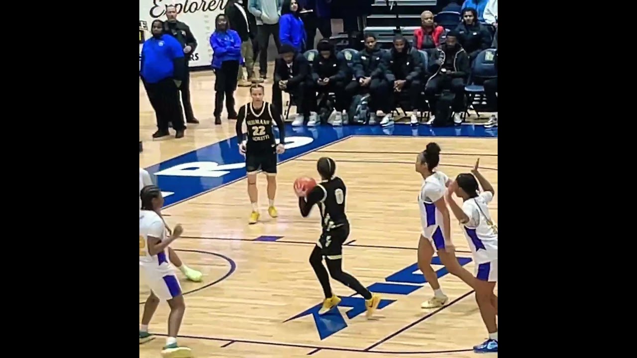 Defending the rim | 2027 Nasiaah Russell | Universal Audenried