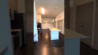 10 weeks free rent | 889 sq ft | 1 bed 1 bath #mooresvilleapartments