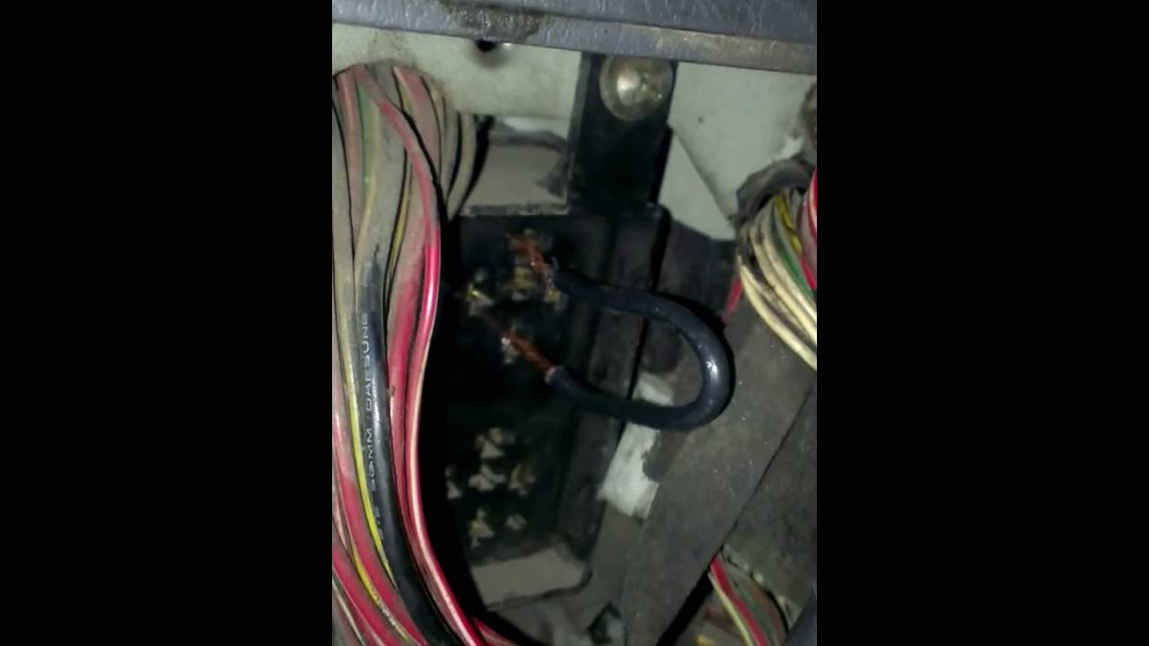 Cómo detectar falla en bomba de gasolina (puenteando ... 2005 trailblazer wiring diagram 