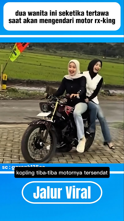 Dua wanita ini seketika tertawa saat akan mengendarai motor rx-king#shorts