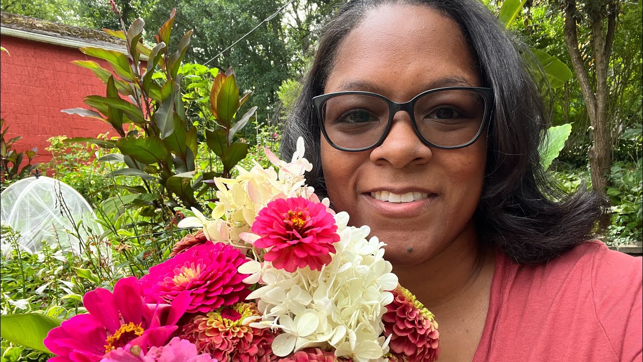 CUT FLOWER GARDEN MAKING ZINNIA BOUQUETS GARDEN ZONE 5B YouTube