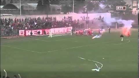 Red Army i igrači Veleža nakon utakmice