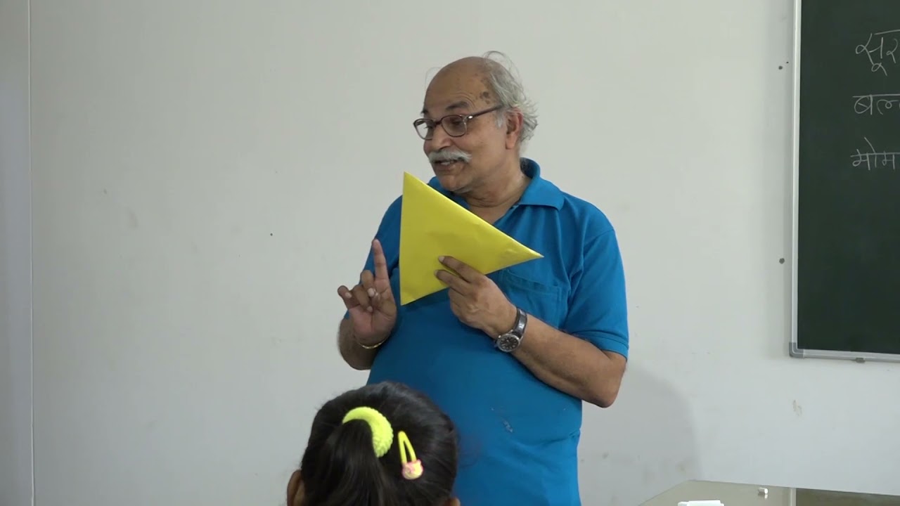 Lecture on light bulb to std 6-8 students