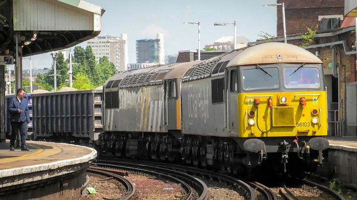 FULL 56 SCREAM - 56103 and 56301 Struggle out of Clapham Junction - 20th May 2025