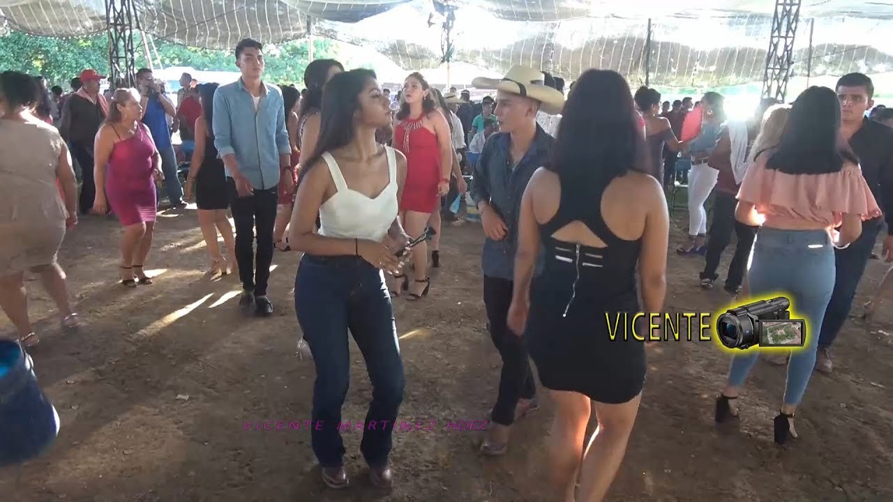 Asi Bailan las Cumbias En Ganadera Cutzamala gro.Vicente Martinez 2019
