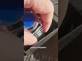 Reloj de lujo para ciegos baja visión habla en español adulto mayor pulso metálico fondo azul