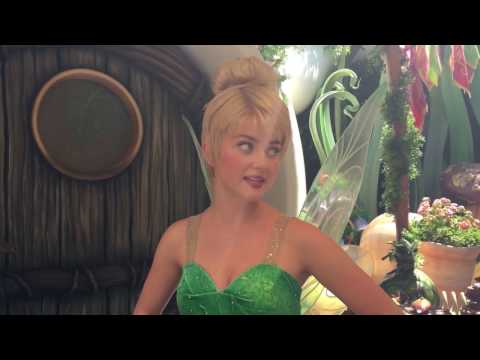 بيتر بان وتينكر بيل يسخران من ويندي ديزني لاند