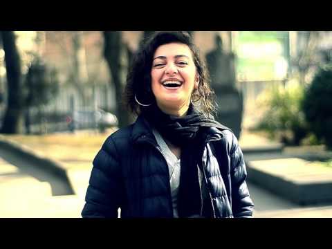 Smile - გაიღიმე!