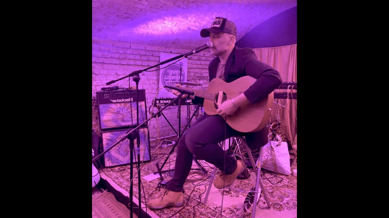 Rich Evro Reid - Sting Your Honey - Live @ The Hanwell Cavern, London Town.