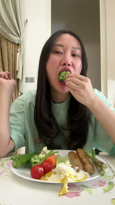 Nyobain TIFFANY PLATE Makan Buah & Sayur Mentah