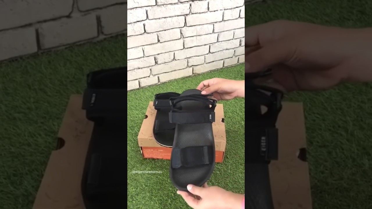 EIGER BASSICO ROLL STRAP dilengkapi strap belakang yang dapat diatur dan dilepas