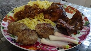 Утка, тушеная с луком и котлеты из утиной грудки...Вместе готовим ужин...ОООчень вкусно... Утка, тушеная с луком и котлеты из утиной грудки...Вместе готовим ужин...ОООчень вкусно...