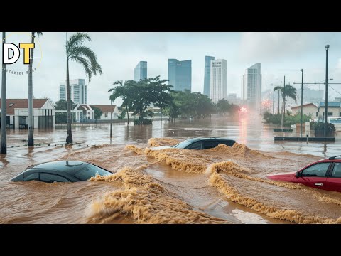 Catastrophic flooding in Singapore! Traffic collapses,roads closed in Bukit Timah