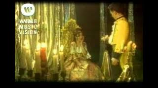 Amelina - Semakin Rindu Semakin Asyik