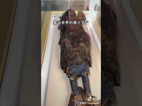 国内最神秘的景点楼兰古城，门票3500，老外还得付押金。
