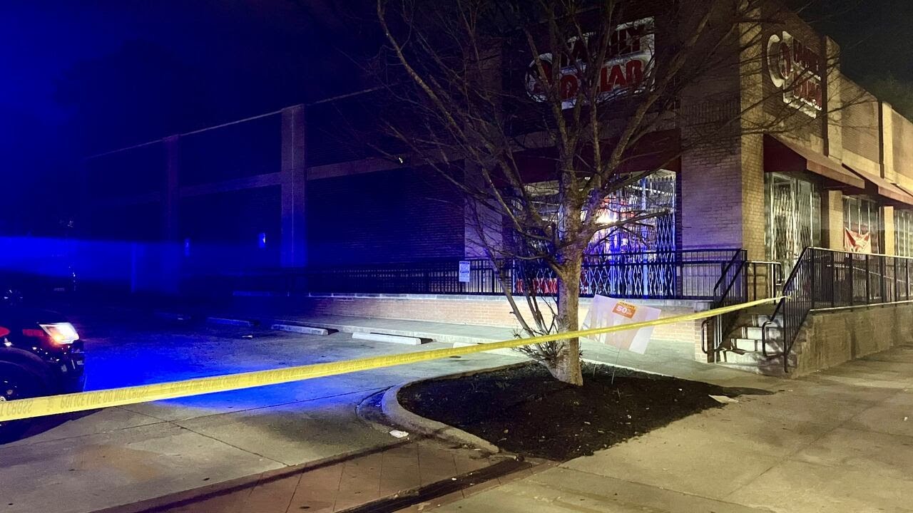 Man shot in face at store in southwest Atlanta, police say - YouTube