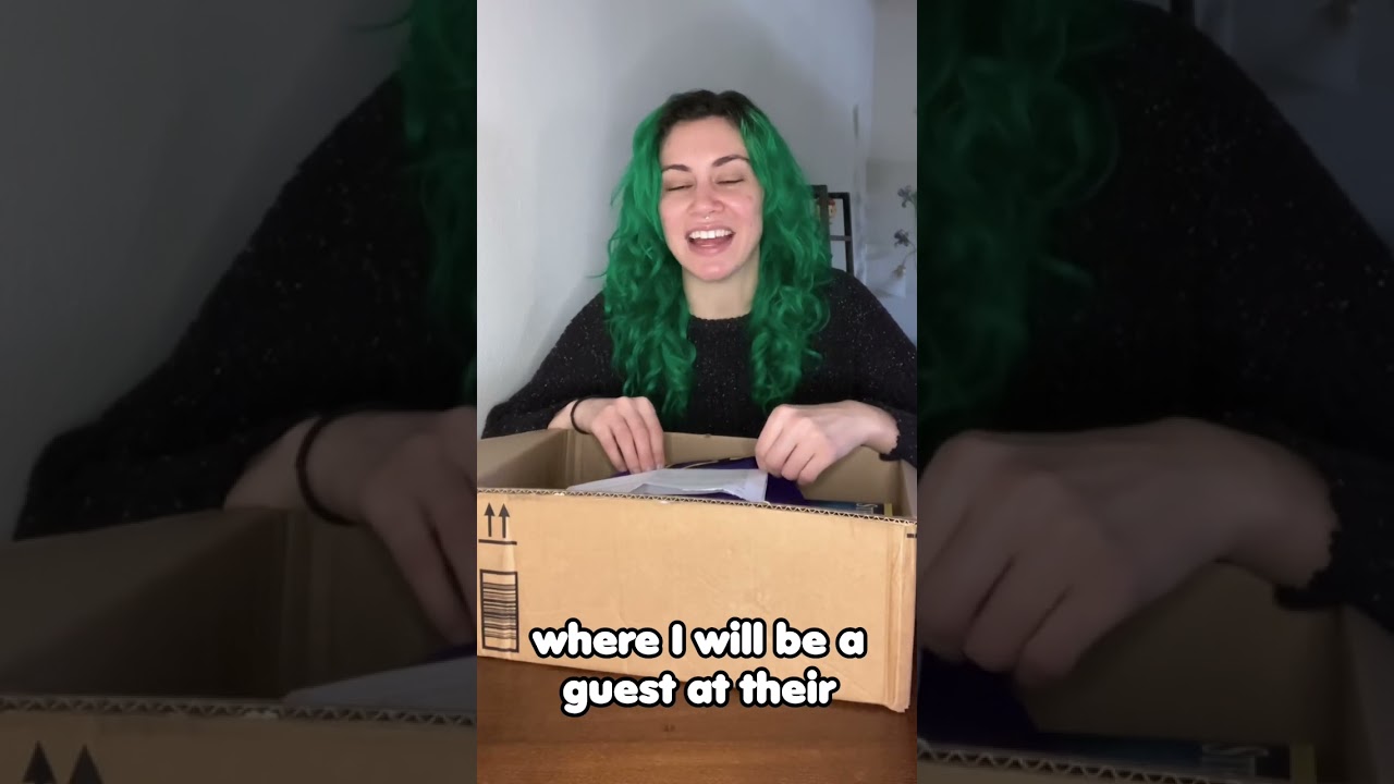 PO Box Unboxing (horror films and toys from Don and Schauna of Crypticon)