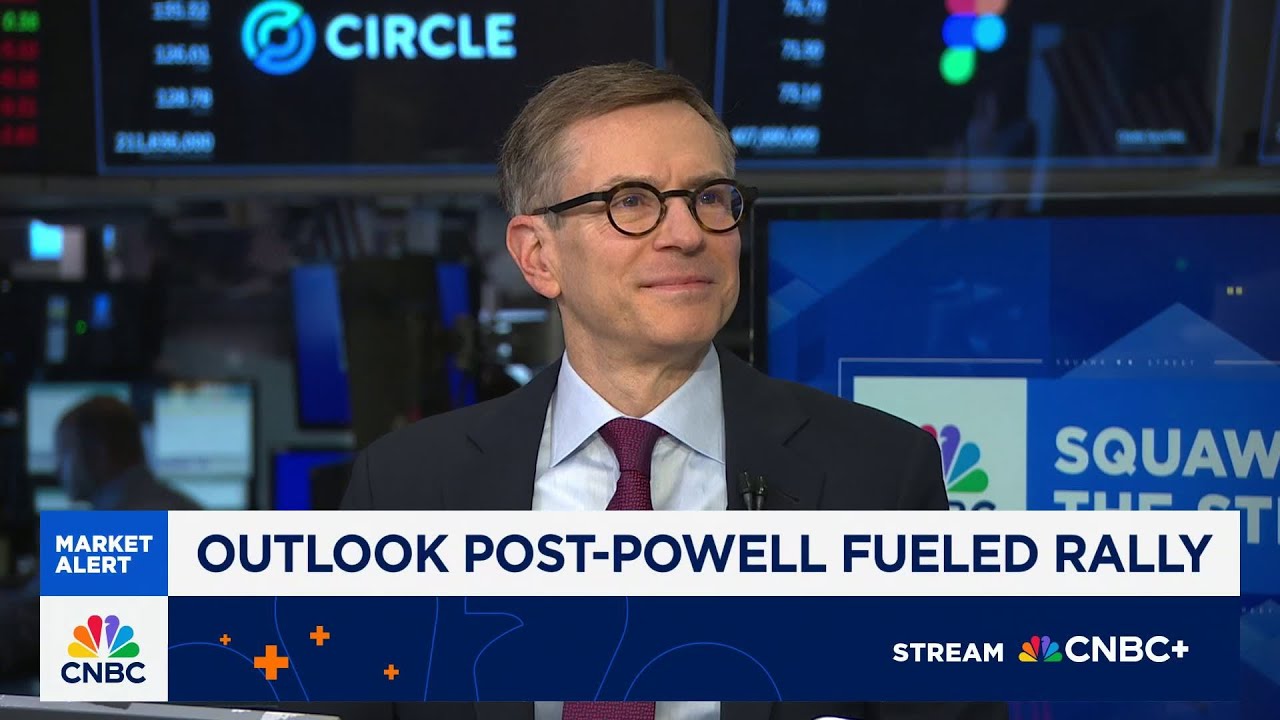 Tariffs more likely to be a one-off event and won't impact prices much, says Booth's Randy Kroszner