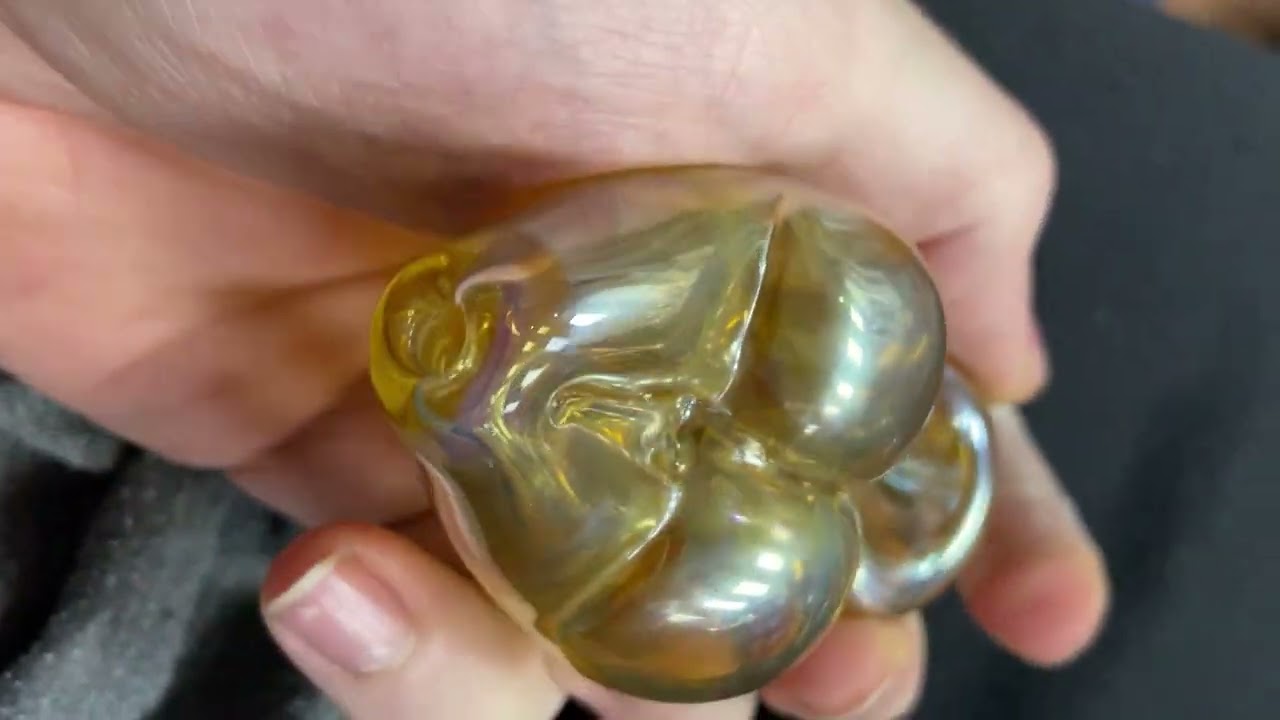 Leash Glass Thicc Lady Pipe