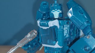 He needs to take a chill pill! #Transformers Titans Return Blurr and Hyperfire
