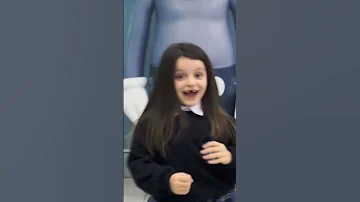 فيليز تغني الاغنيه الأجنبيه المشهورة 