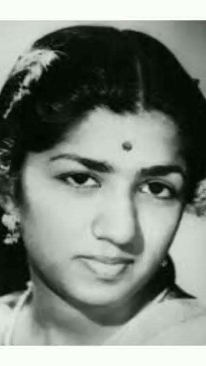 Classic songs on same tune( Asha &; Lata ji ) unforgettable voice. Film: Chandni Chowk/Hum Nawjawan