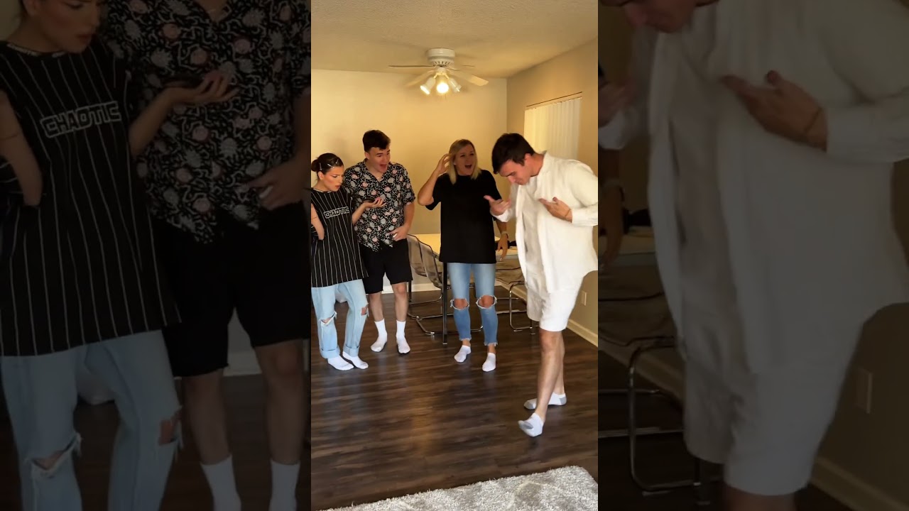 Choose your outfit?😎 