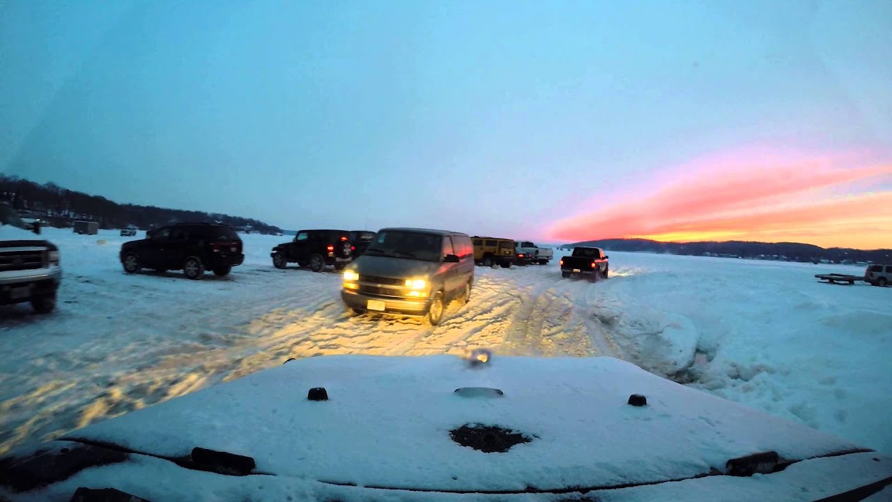 Jeep on frozen Geneva Lake Lake Geneva, WI YouTube