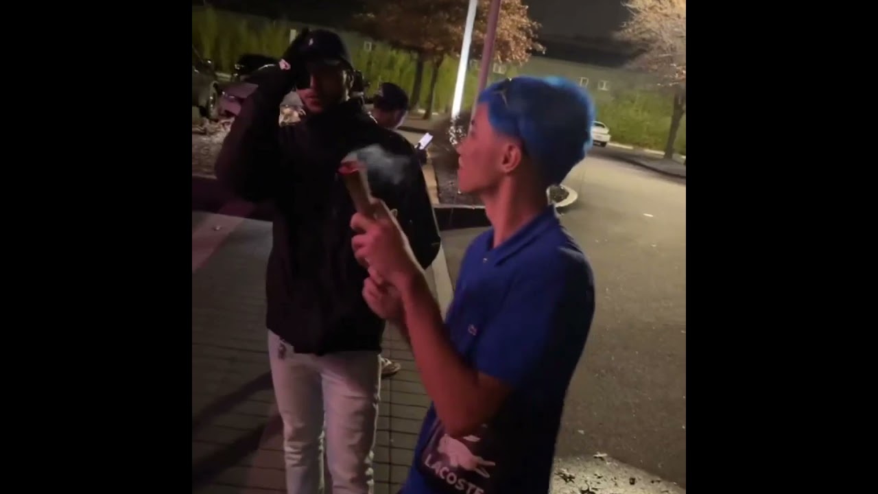 Matuê acende BASEADO GIGANTE na GRINGA