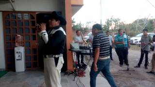 Video thumbnail of "AMOR ETERNO. EL JILGUERO"