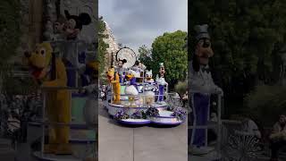 The Disney 100 Years of Wonder Celebration has begun and we can’t help but fall in love! #disneyland