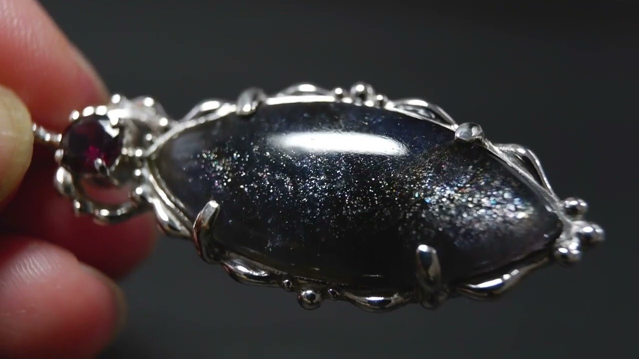 p 2498 アイオライトサンストーンとロードライトガーネットのデザイン