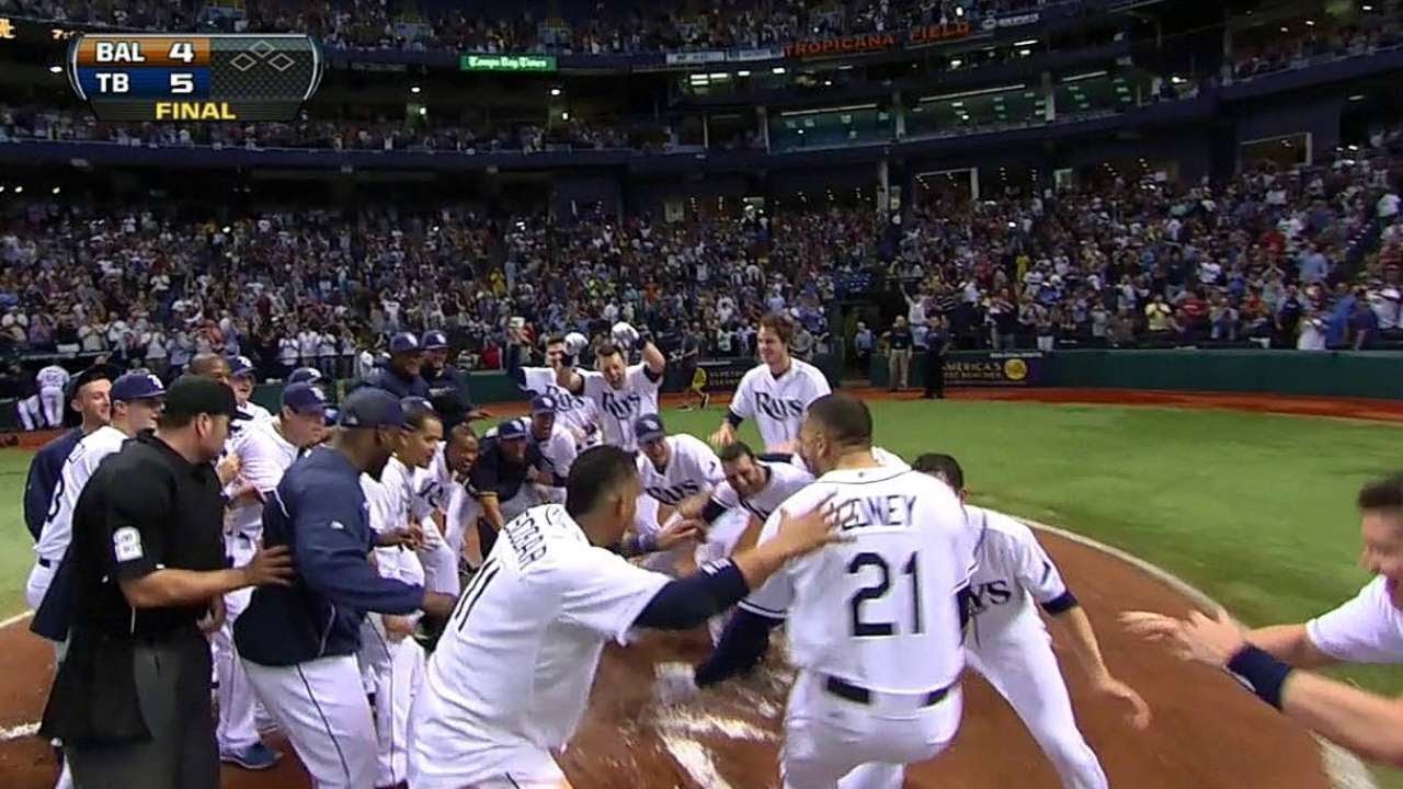 Rays complete fourgame sweep on Loney's shot YouTube