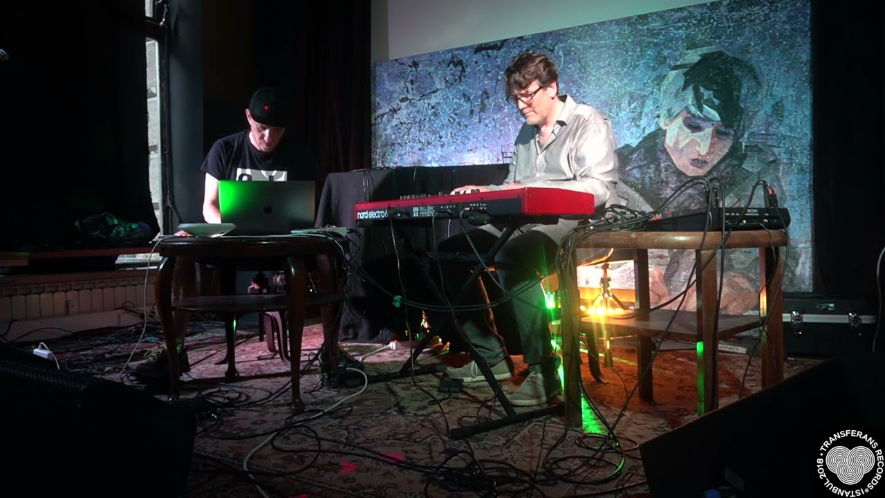 Transferans: Echo Rush feat. Hannes Hoelzl & Mattias Mainz