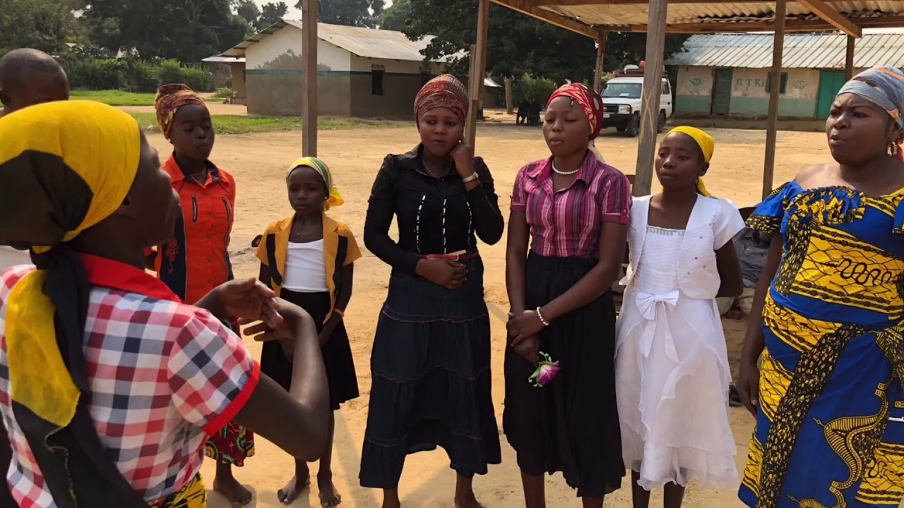 Kimbanguist choir in Bandundu City, Democratic Republic of Congo - YouTube